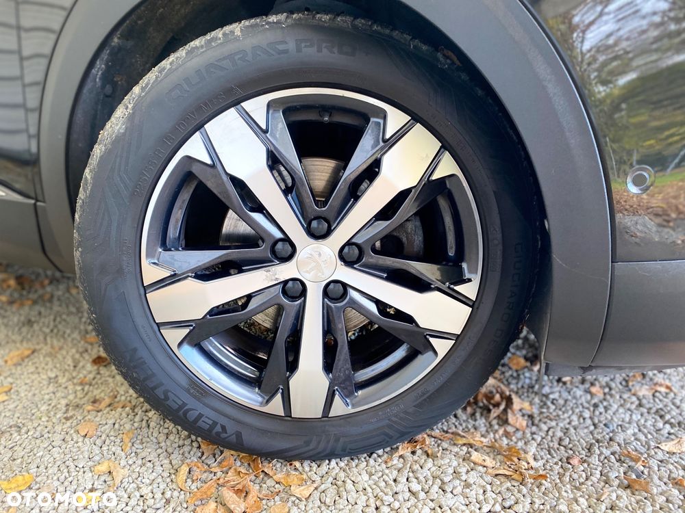 Peugeot 3008 THP 165 EAT6 Stop & Start Allure - 23