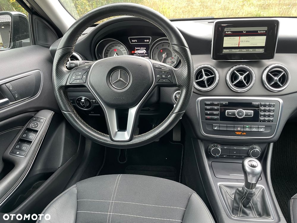 Mercedes-Benz GLA 200 - 22