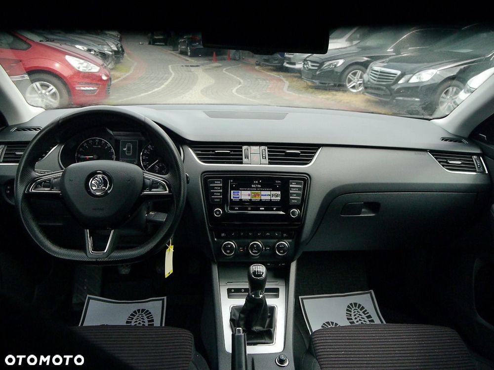 Skoda Octavia 2.0 TDI Sportline - 19