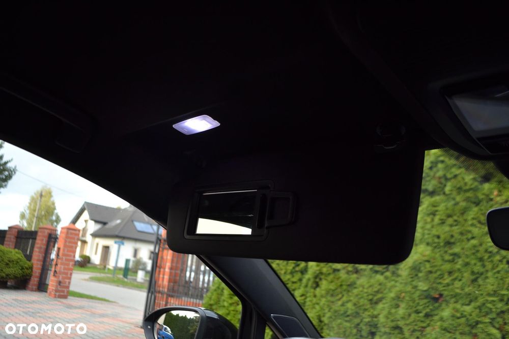 Volkswagen Golf 2.0 TSI 4Motion R DSG - 33