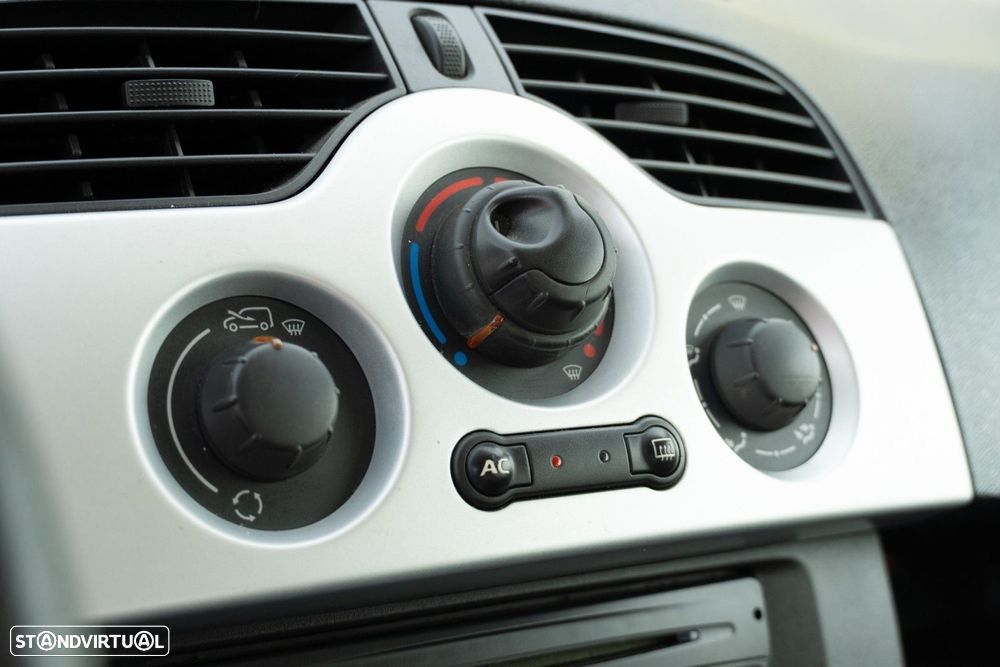 Renault Kangoo 1.5 dCi Confort - 13