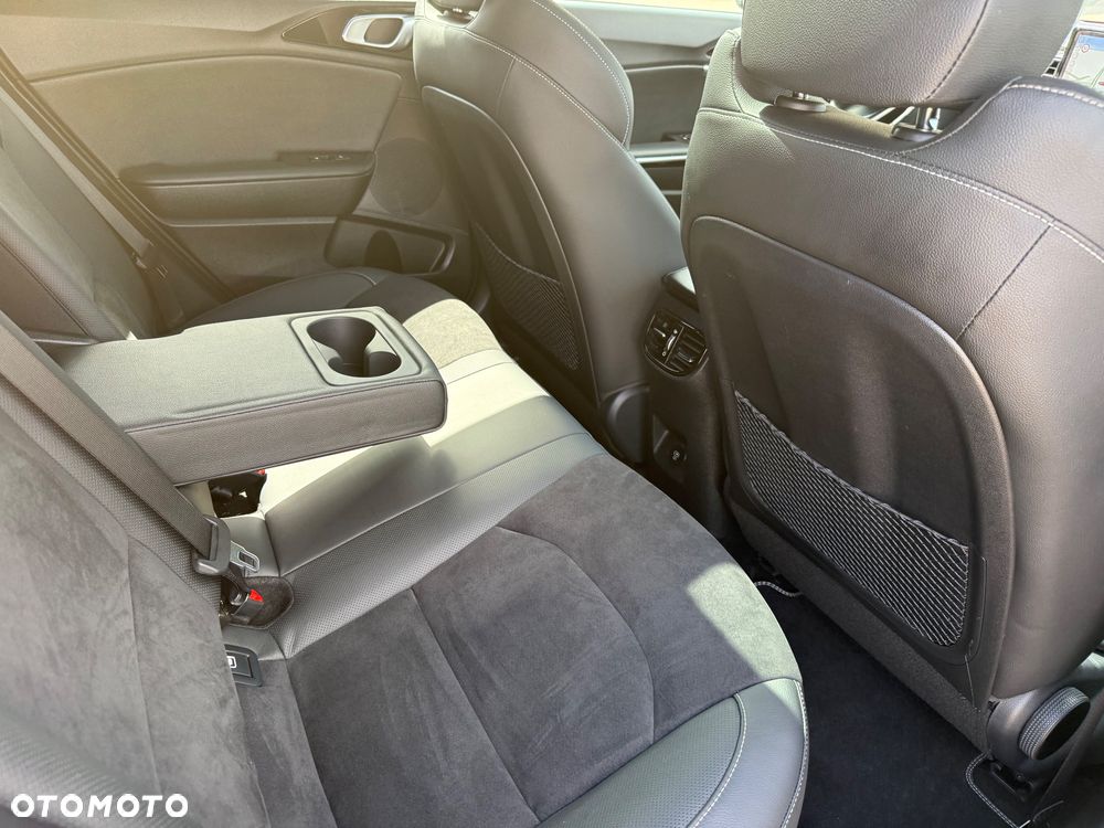 Kia Ceed 1.5 T-GDI DCT7 OPF GT Line - 19