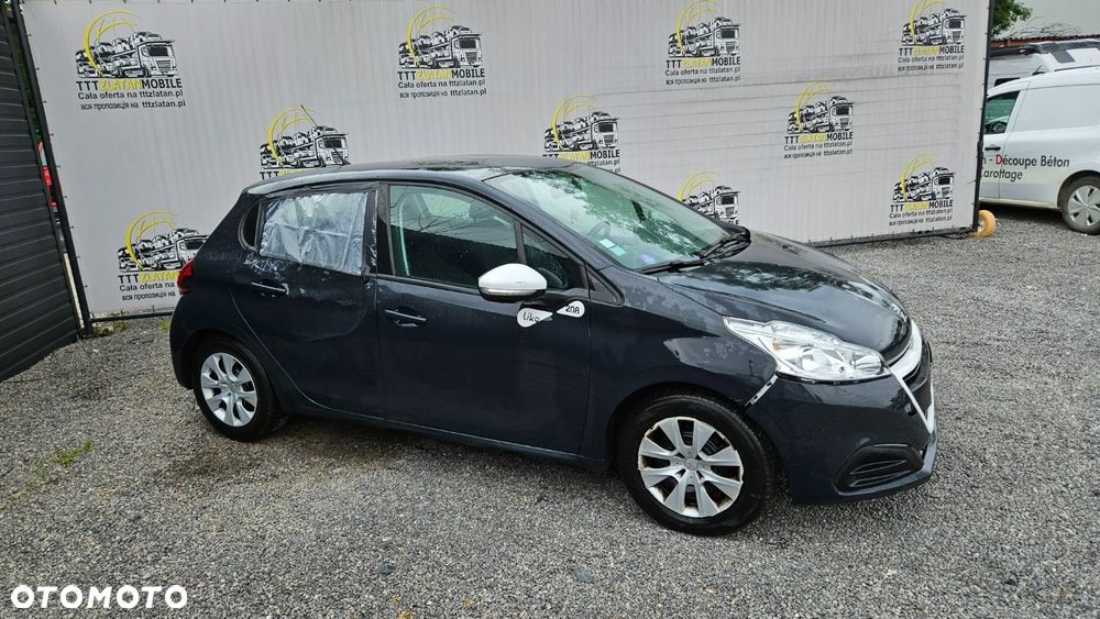 Peugeot 208 - 10