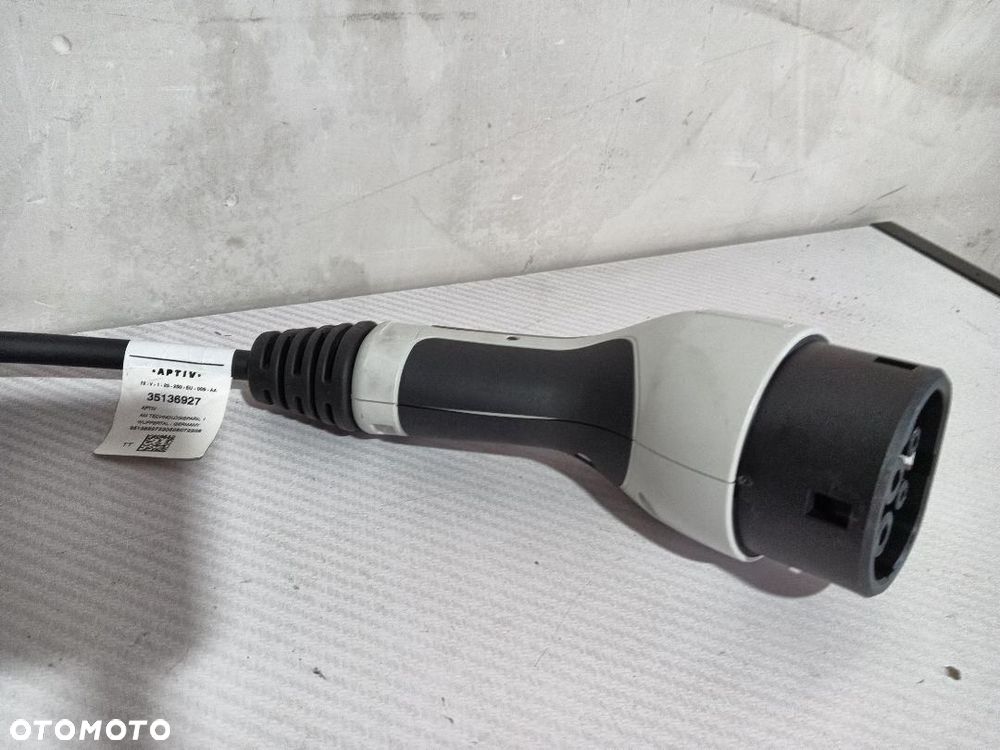 ŁADOWARKA SAMOCHODOWA MERCEDES EQB A0005830705 - 7