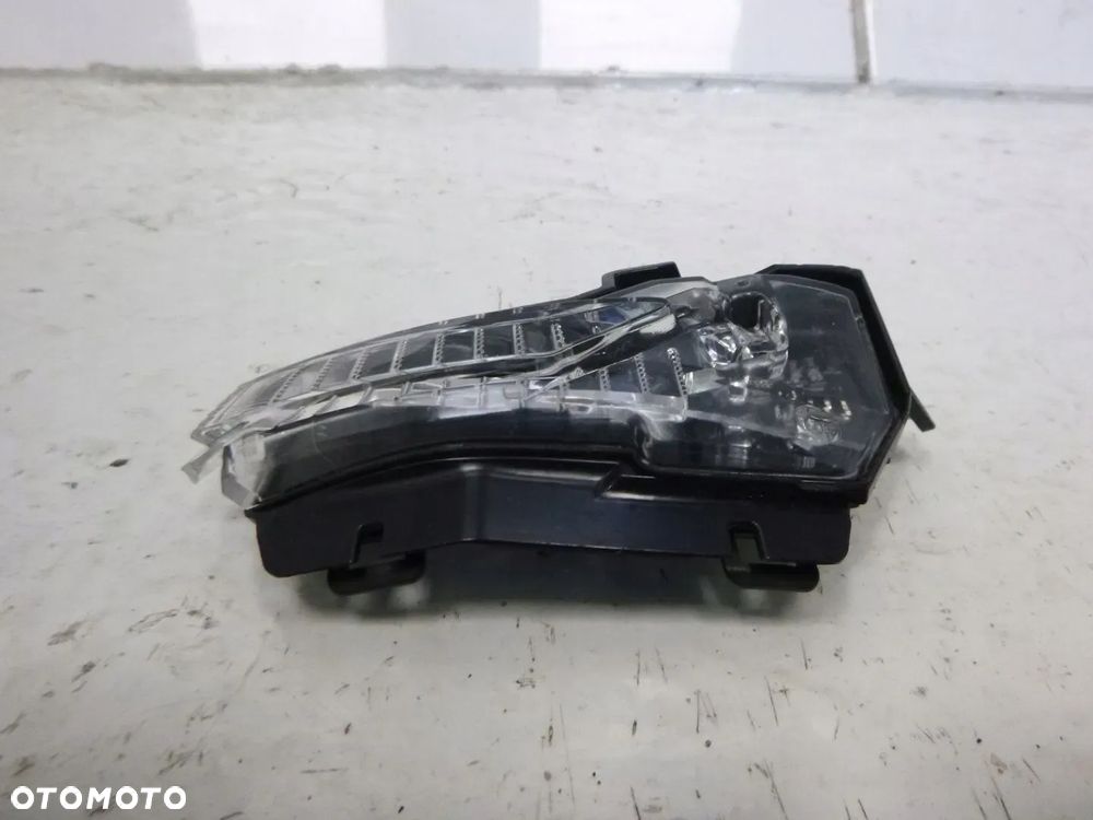 SKODA FABIA 4 IV 21- KIERUNKOWSKAZ LAMPKA LUSTERKA MIGACZ LEWY PRAWY ORYGINAŁ - 15