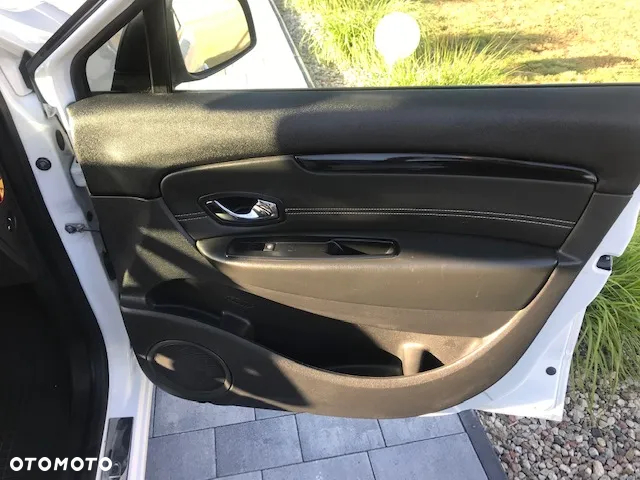 Renault Grand Scenic dCi 110 EDC LIMITED - 20