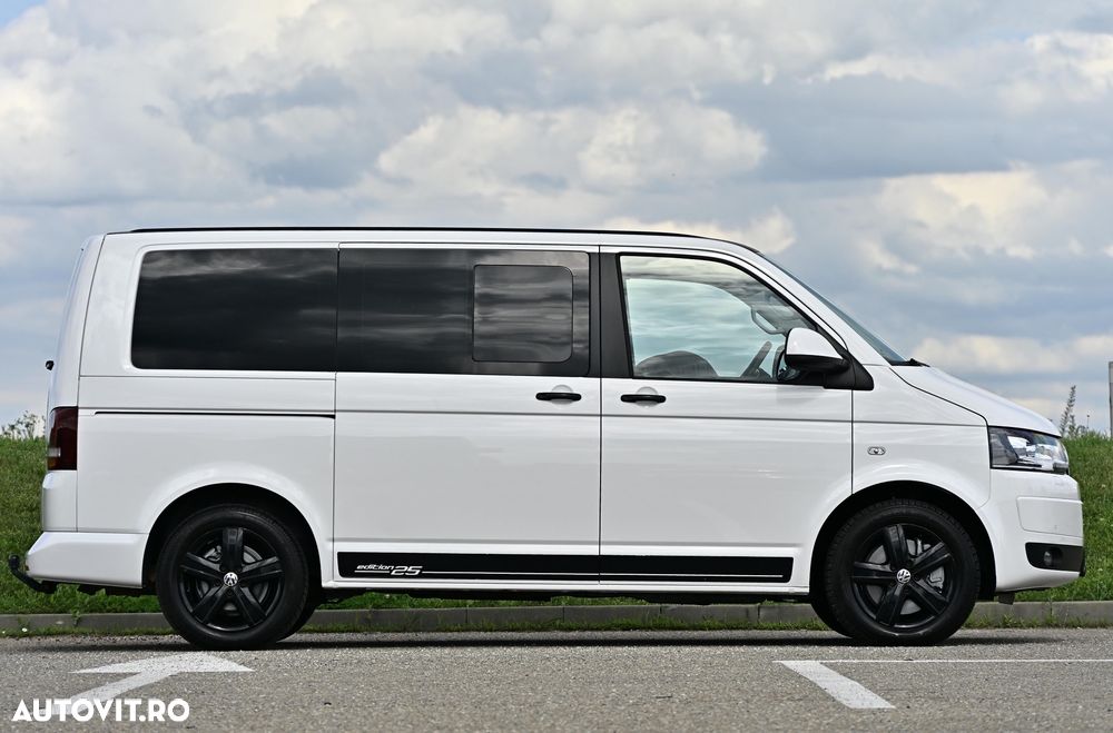 Volkswagen Multivan - 12