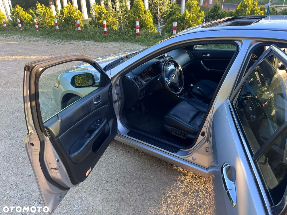 Honda Accord 2.4 Executive - 11