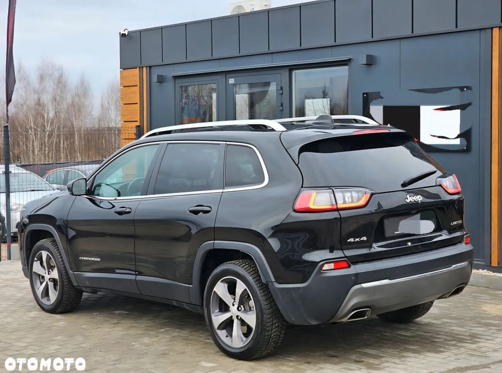 Jeep Cherokee - 6