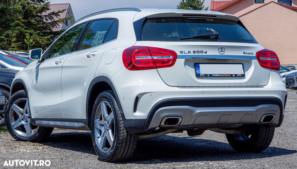 Mercedes-Benz GLA 200 (CDI) d 4Matic 7G-DCT AMG Line - 3