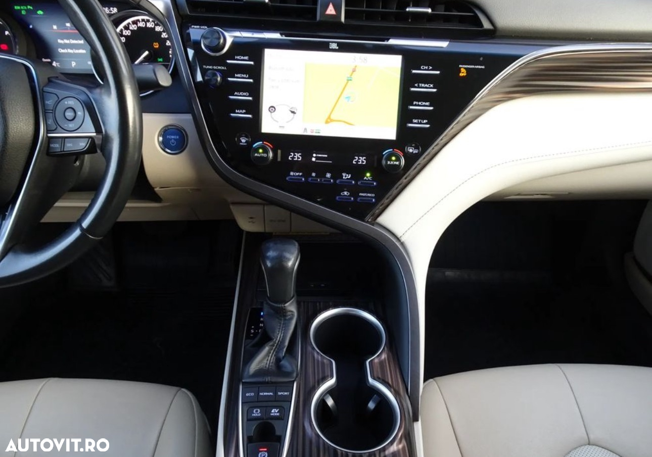 Toyota Camry 2.5 Hybrid Exclusive - 16