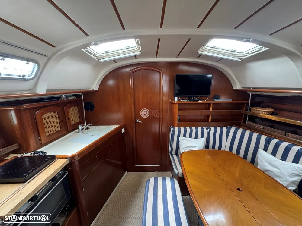 Beneteau Oceanis 381 Clipper - 19