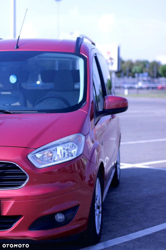 Ford Tourneo Courier 1.6 TDCi Titanium - 4