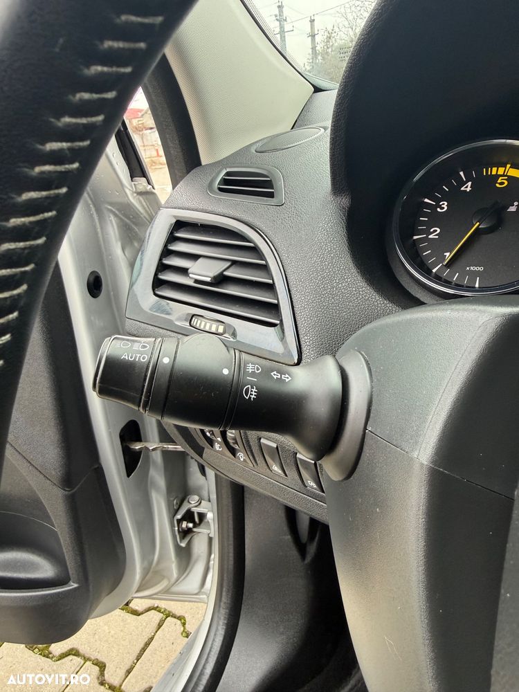 Renault Megane ENERGY dCi 110 Start & Stop Bose Edition - 21