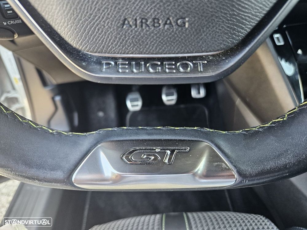 Peugeot 2008 1.2 PureTech GT - 42
