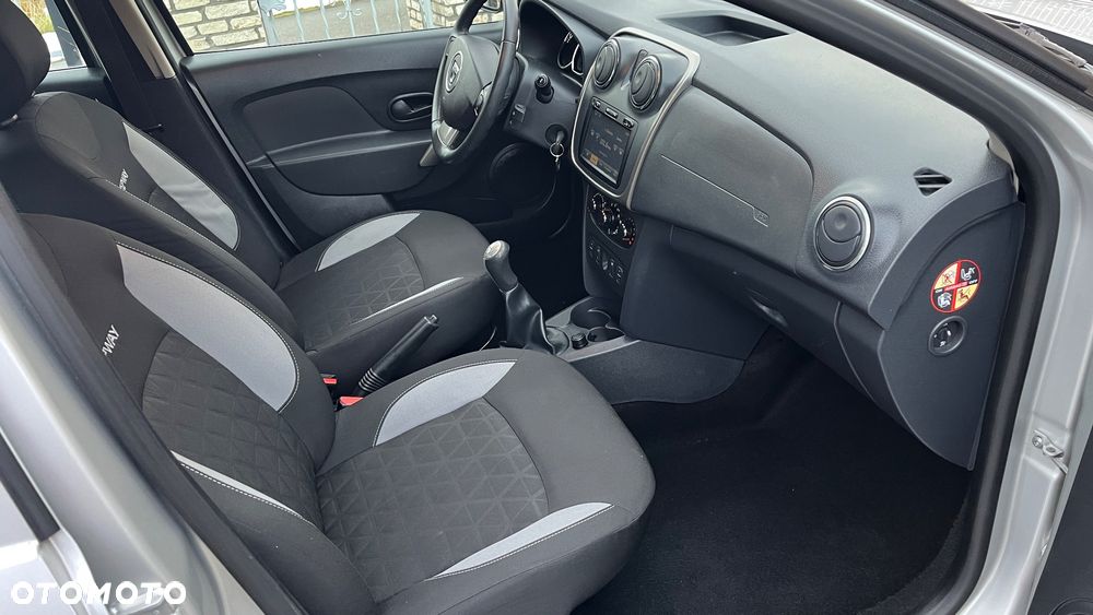 Dacia Sandero dCi 90 S&S Celebration - 7