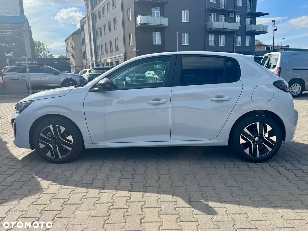 Peugeot 208 - 5