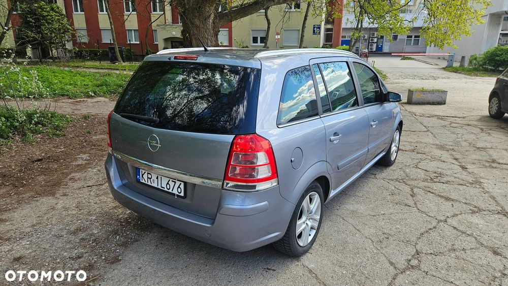 Opel Zafira 1.6 Enjoy - 9