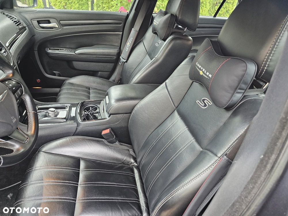 Chrysler 300 - 10