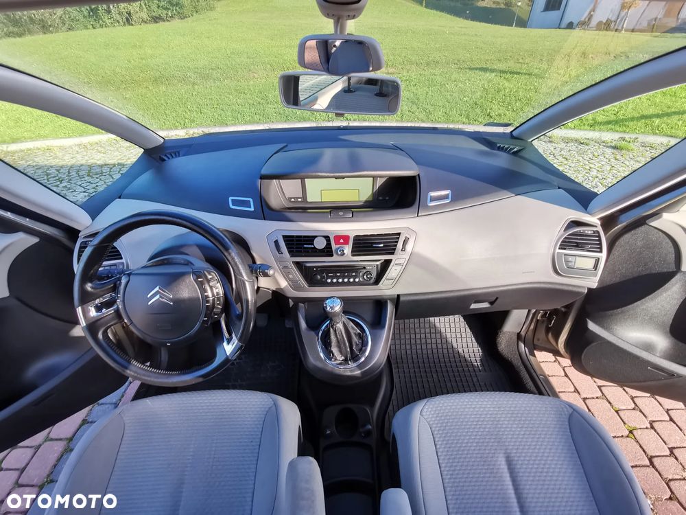 Citroën C4 Picasso 1.8i X - 8