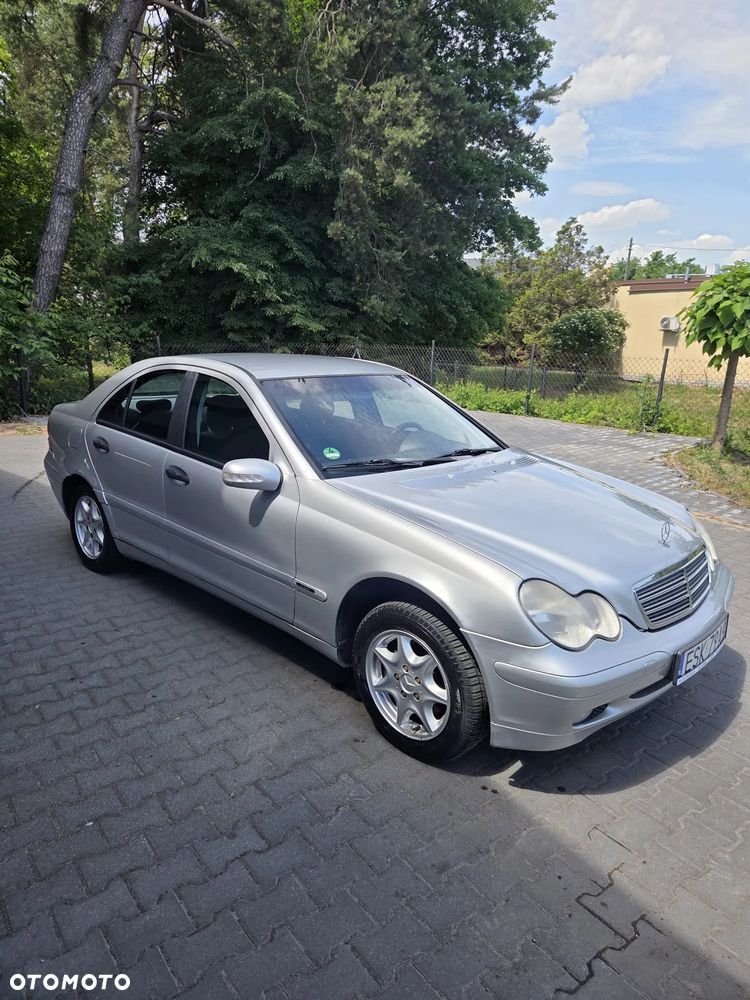 Mercedes-Benz Klasa C 180 T Classic - 3
