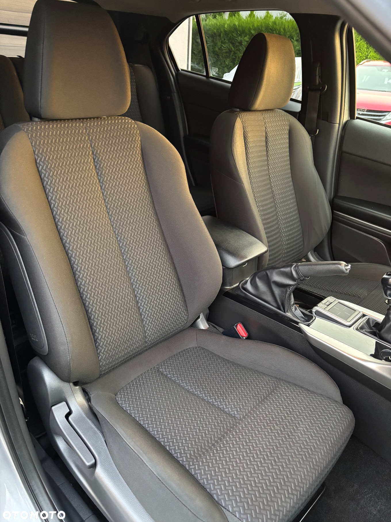 Mitsubishi Eclipse Cross 1.5 T Intense - 29