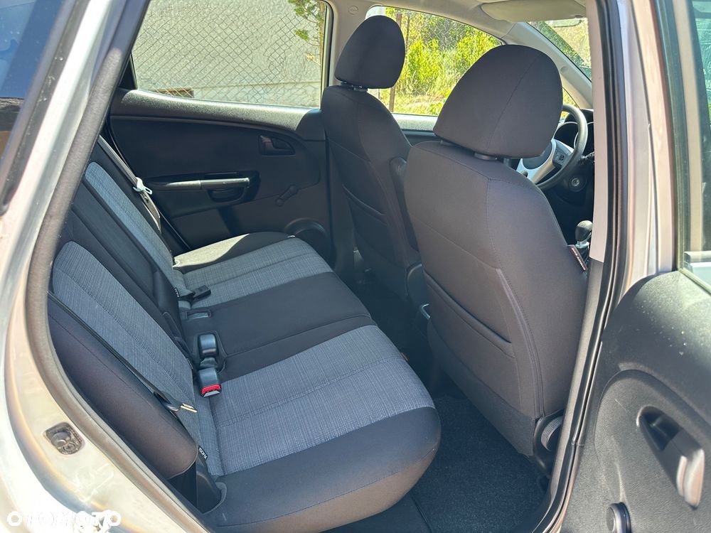 Kia Venga 1.4 CVVT Edition 7 - 17