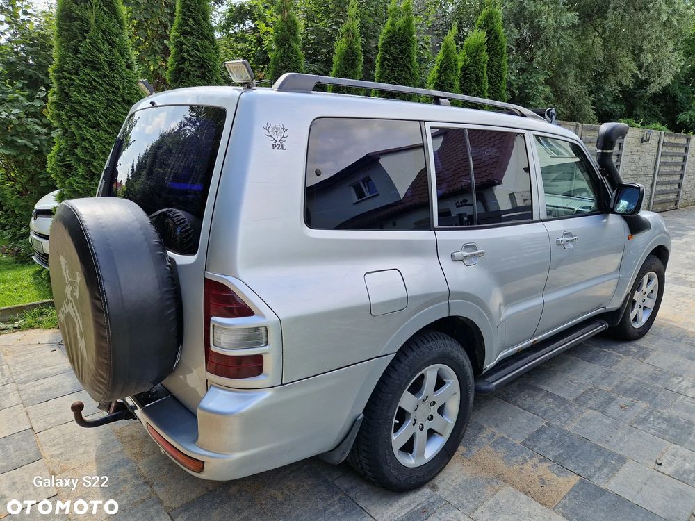 Mitsubishi Pajero - 6