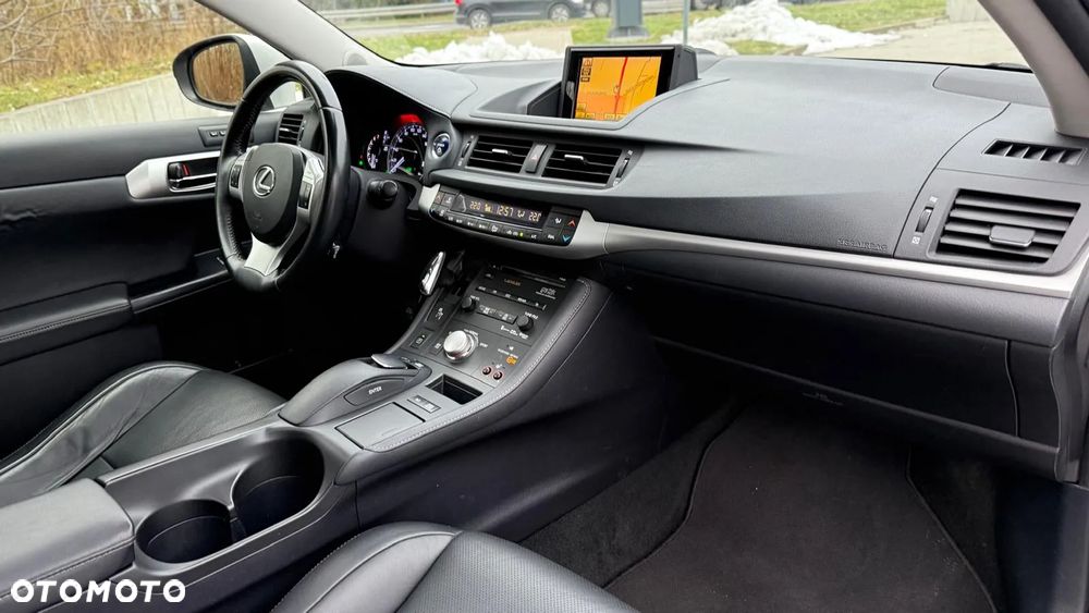 Lexus CT 200h Prestige - 19