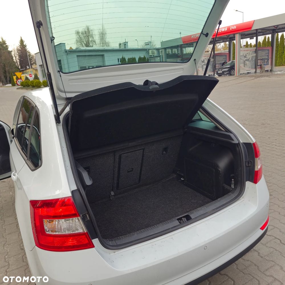 Skoda RAPID 1.2 TSI Joy - 6
