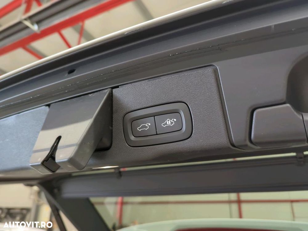 Volvo XC 60 B5 D AWD Geartronic Inscription - 9