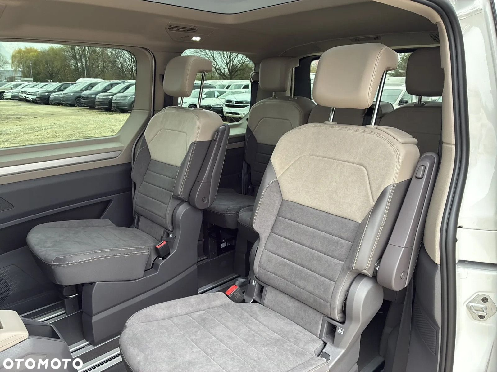 Volkswagen Multivan 2.0 TSI L1 Edition DSG - 16