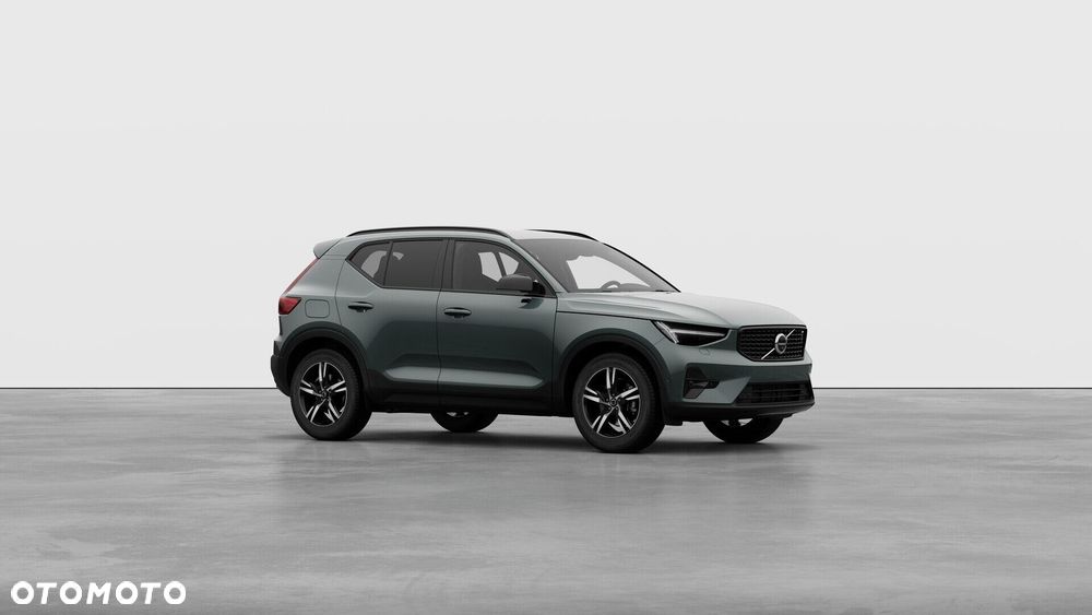 Volvo XC 40 B3 Plus Dark - 4