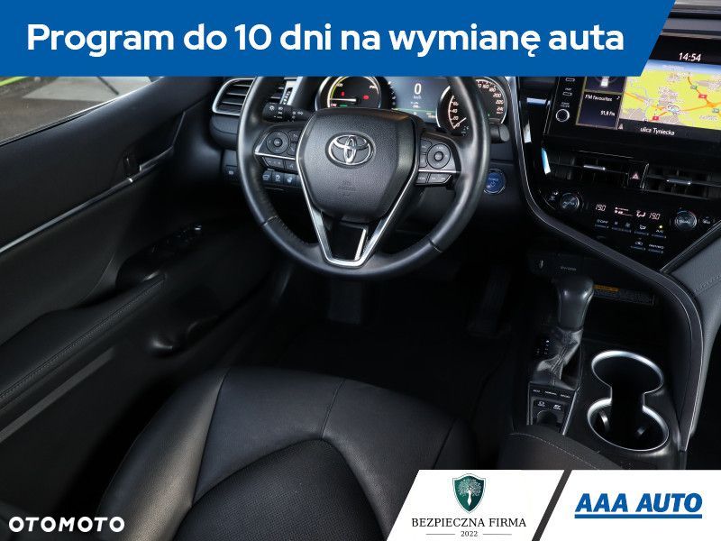 Toyota Camry - 9