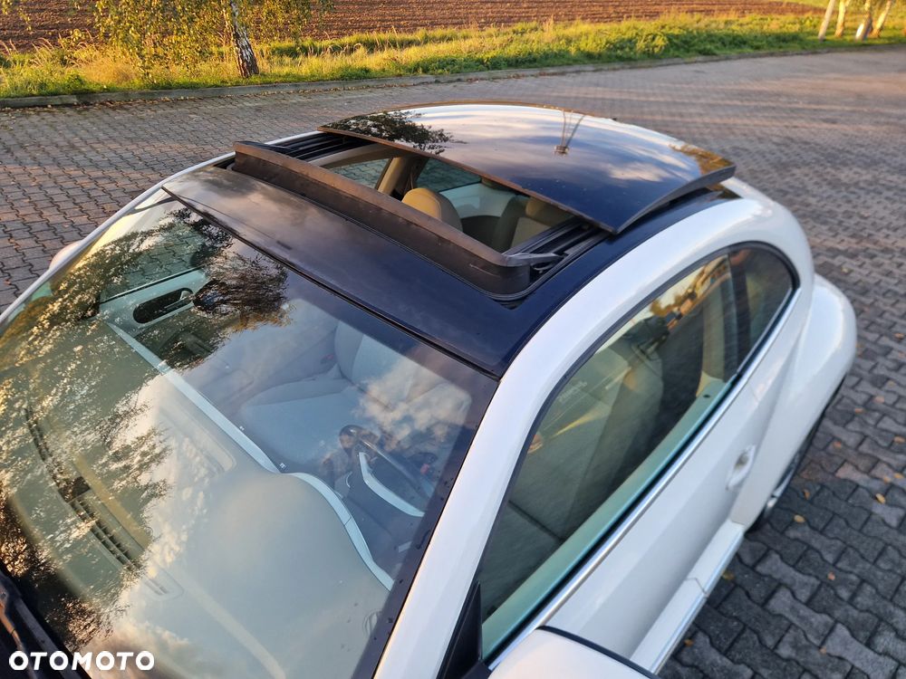 Volkswagen Beetle The 1.6 TDI DPF DSG - 17