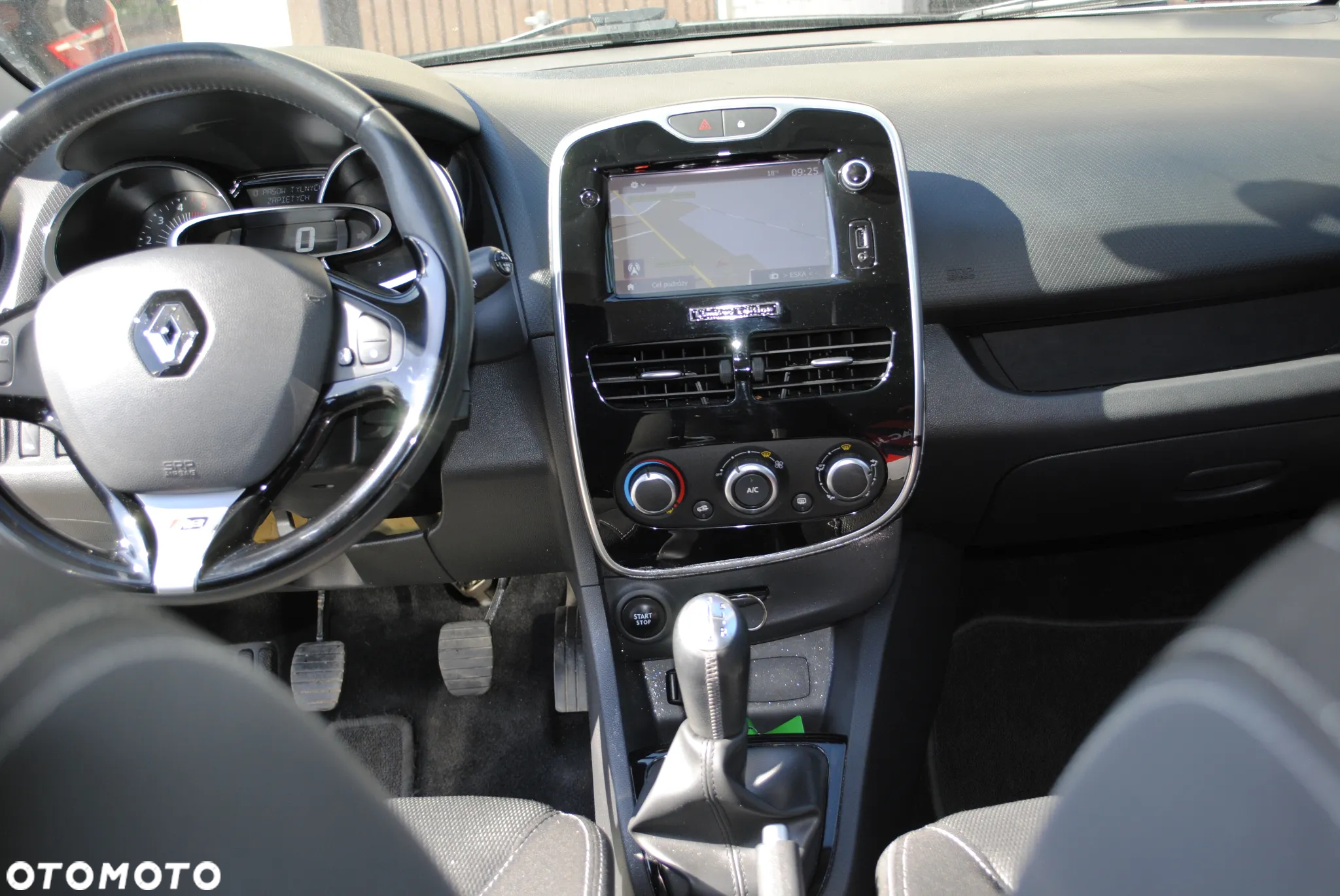 Renault Clio - 15