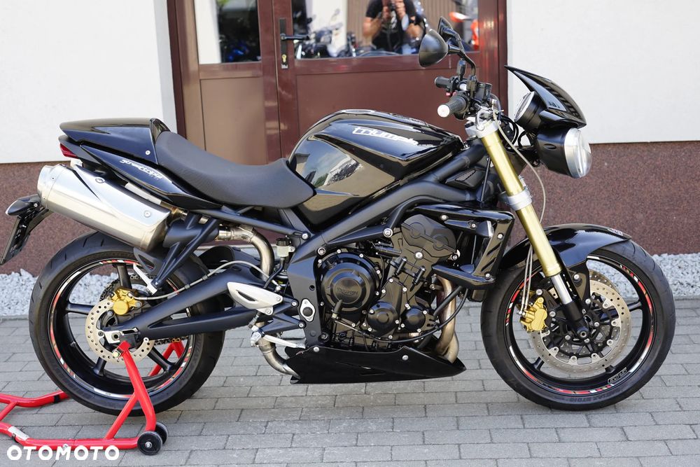 Triumph Street Triple - 3