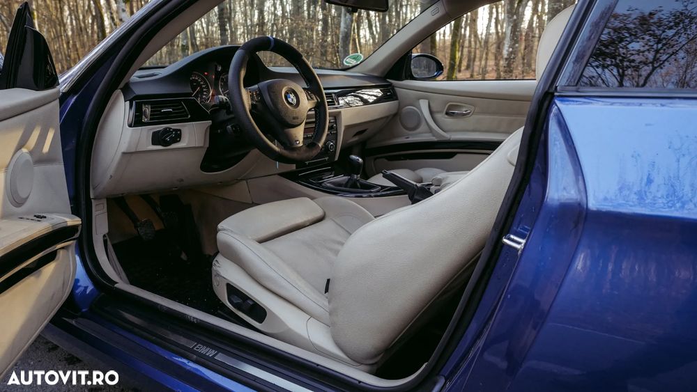 BMW Seria 3 325i - 11