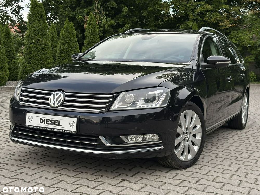 Volkswagen Passat - 1