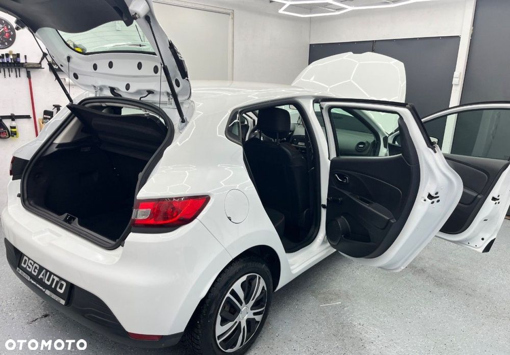 Renault Clio - 33