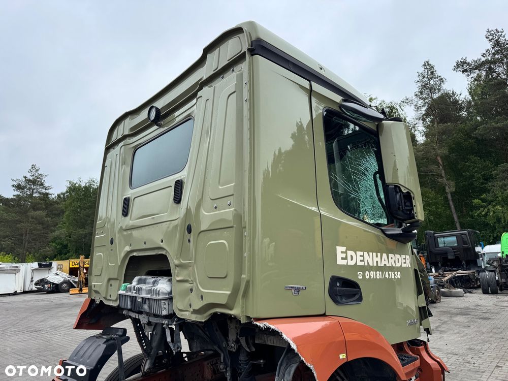 Kompletna kabina dzienna Mercedes Antos - 3