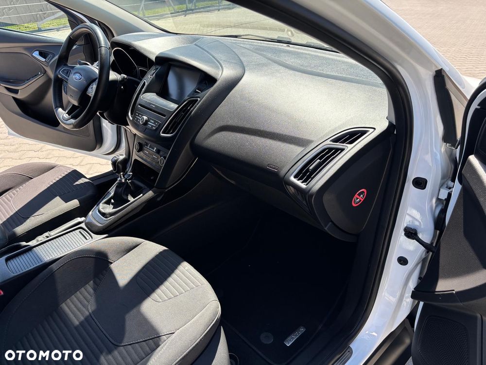 Ford Focus - 21