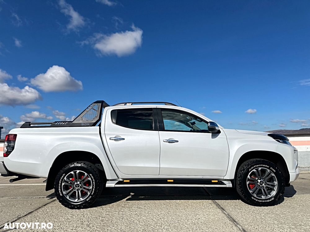 Mitsubishi L200 Double Cab 2.2 DI-D M/T Instyle - 25
