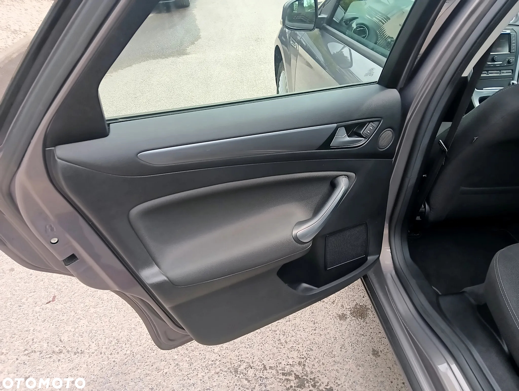 Ford Mondeo 1.6 Trend - 13