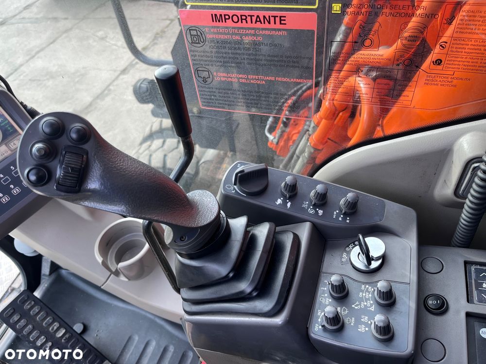 Hitachi ZX145W-3 - 30