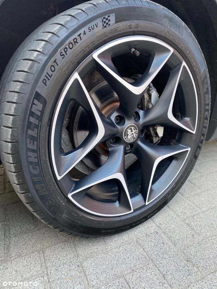 Alfa Romeo Stelvio 2.0 Turbo B-Tech Edition Q4 - 8