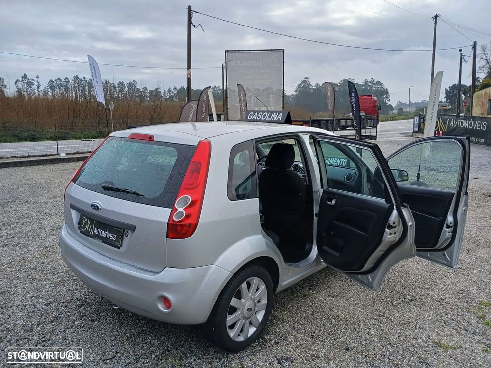 Ford Fiesta 1.25 Connection - 9