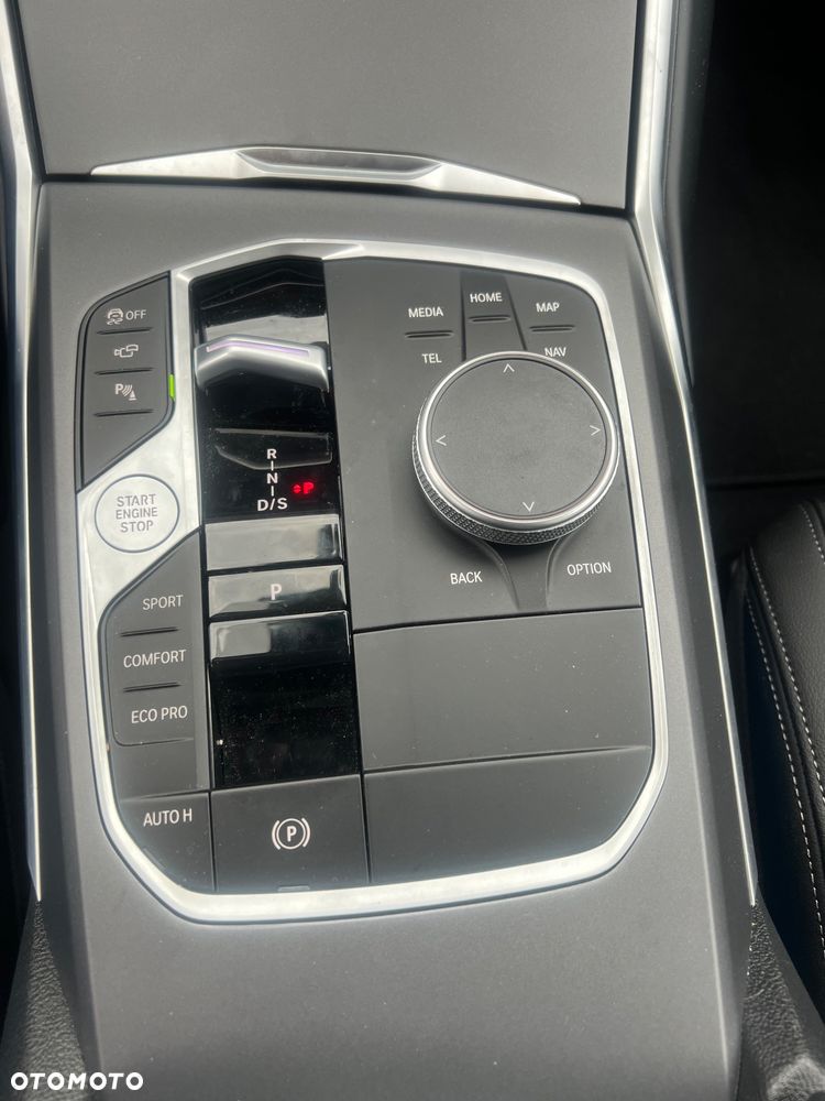 BMW Seria 3 320d xDrive Sport Line - 21