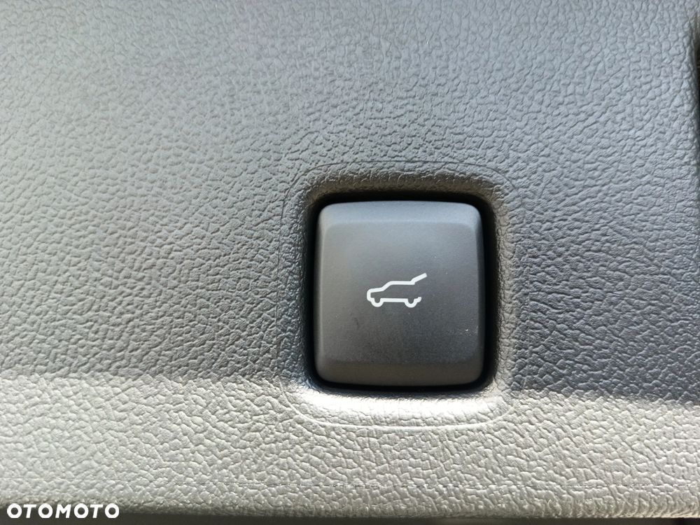 Ford Kuga 2.5P PHEV FWD ST-Line X eCVT - 18