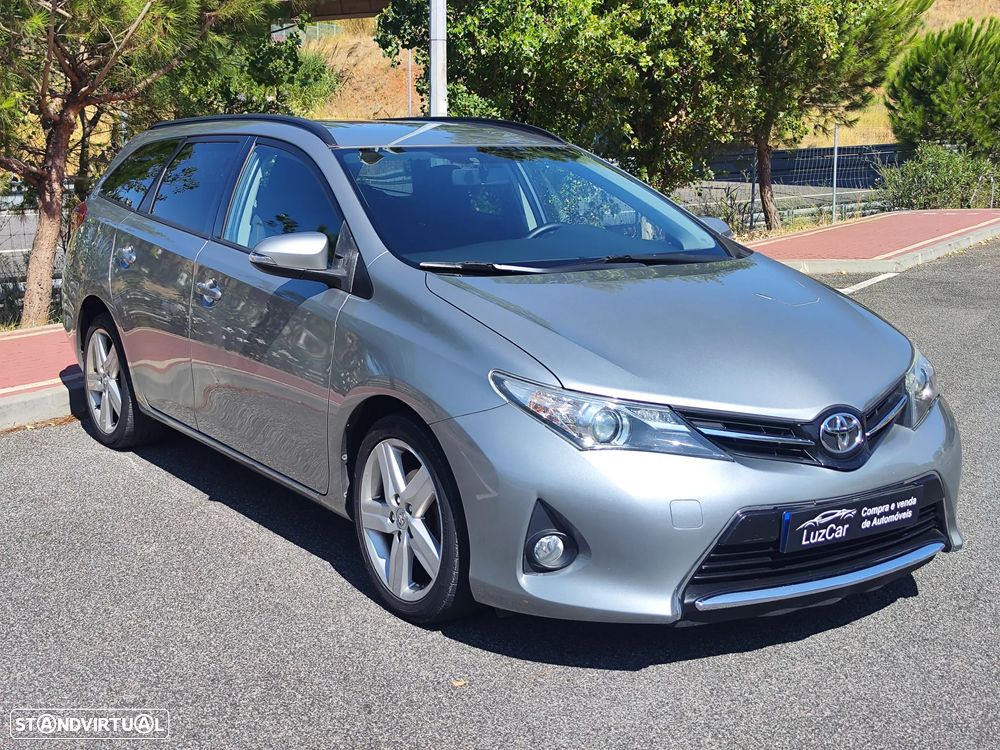 Toyota Auris Touring Sports 1.4 D-4D Comfort+Pack Sport - 4